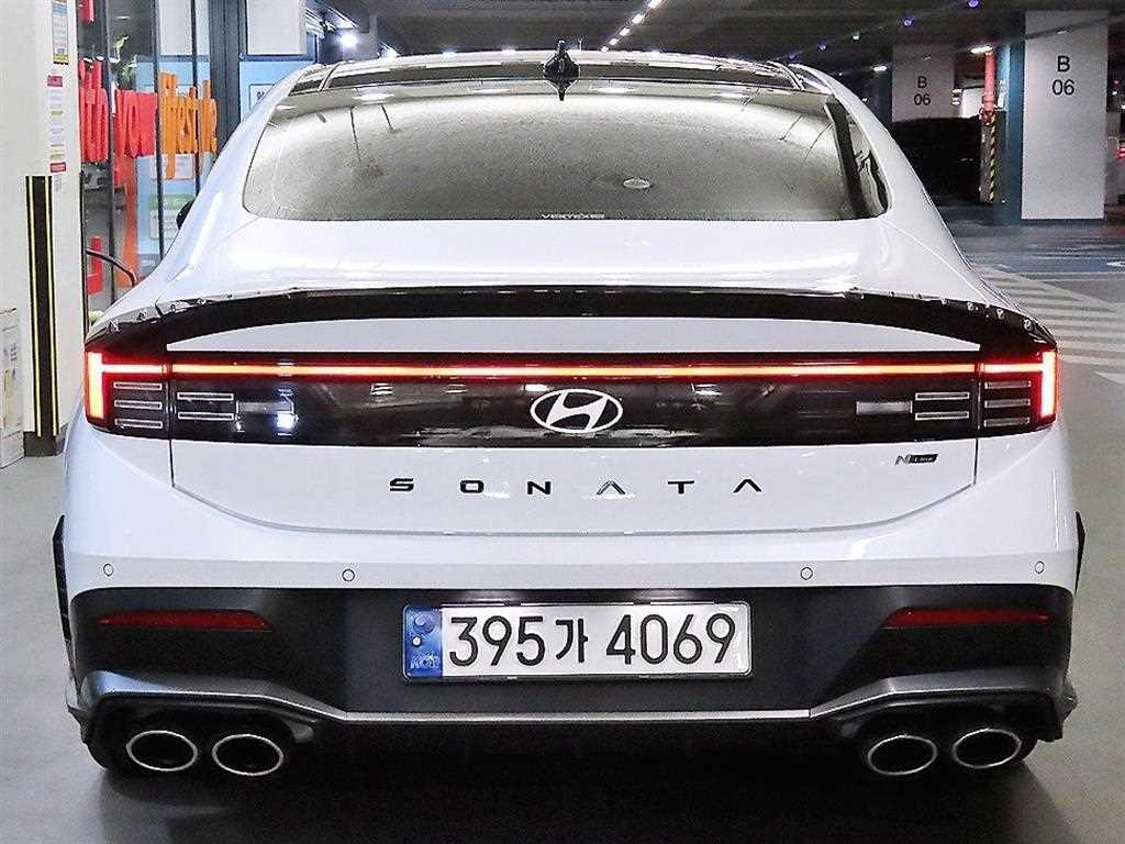 HYUNDAI Sonata - Vista 5