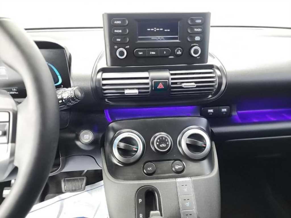 HYUNDAI Casper - Vista 11