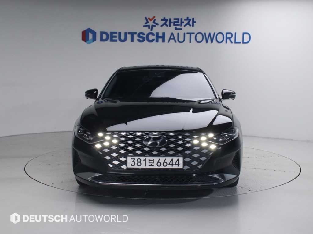 HYUNDAI Grandeur - Vista 2