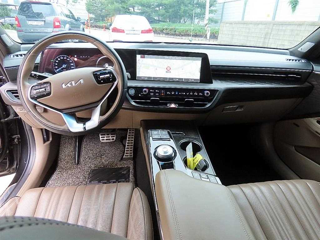 KIA K8 - Vista 7