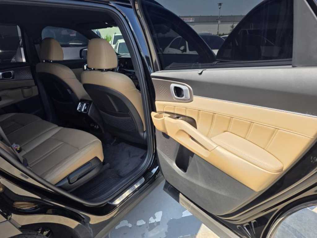 KIA Sorento - Vista 9