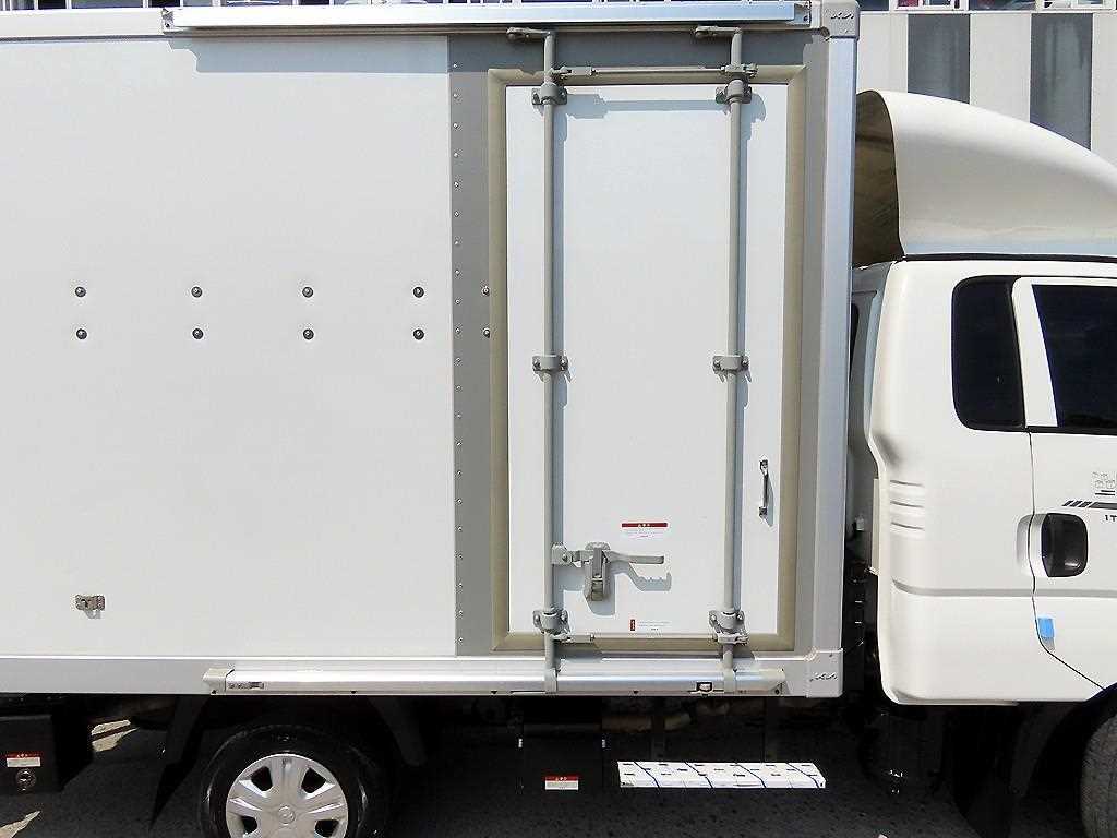 Small Truck Top_Integrated Top Powergate 2025 Blanco - Importación desde Corea - HF Imports Iquique - Foto 18