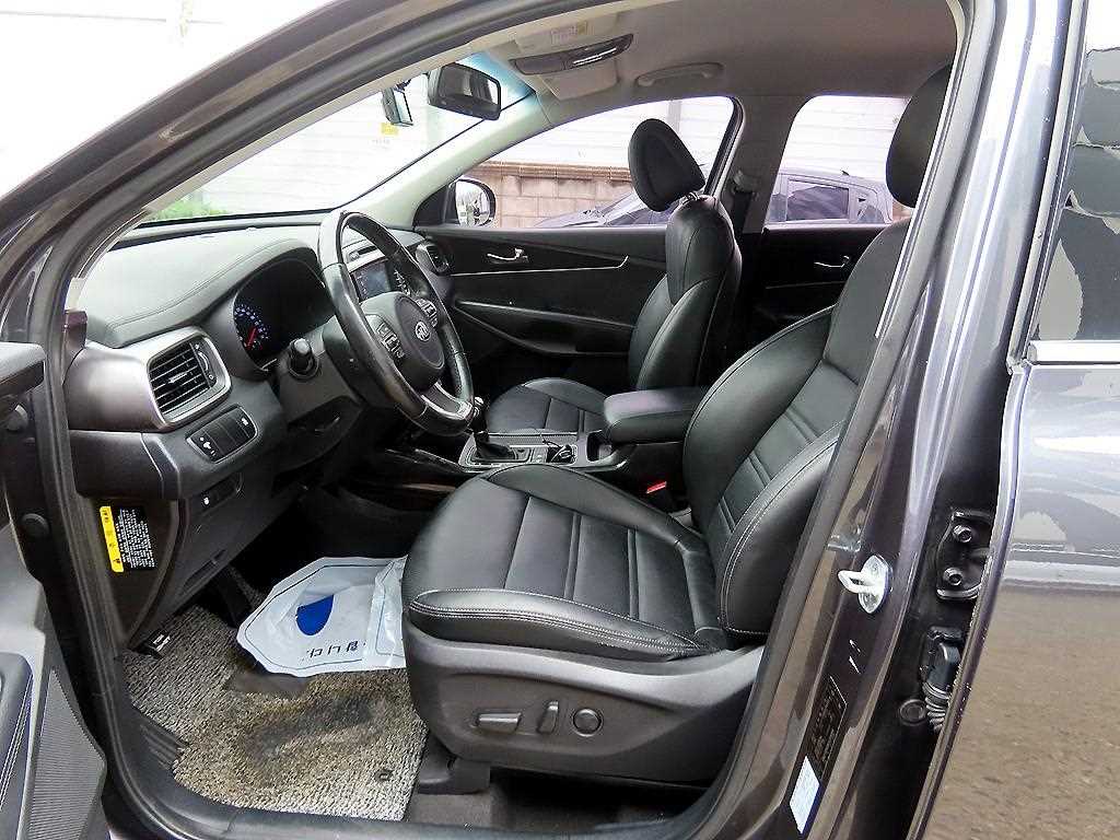 KIA Sorento - Vista 5