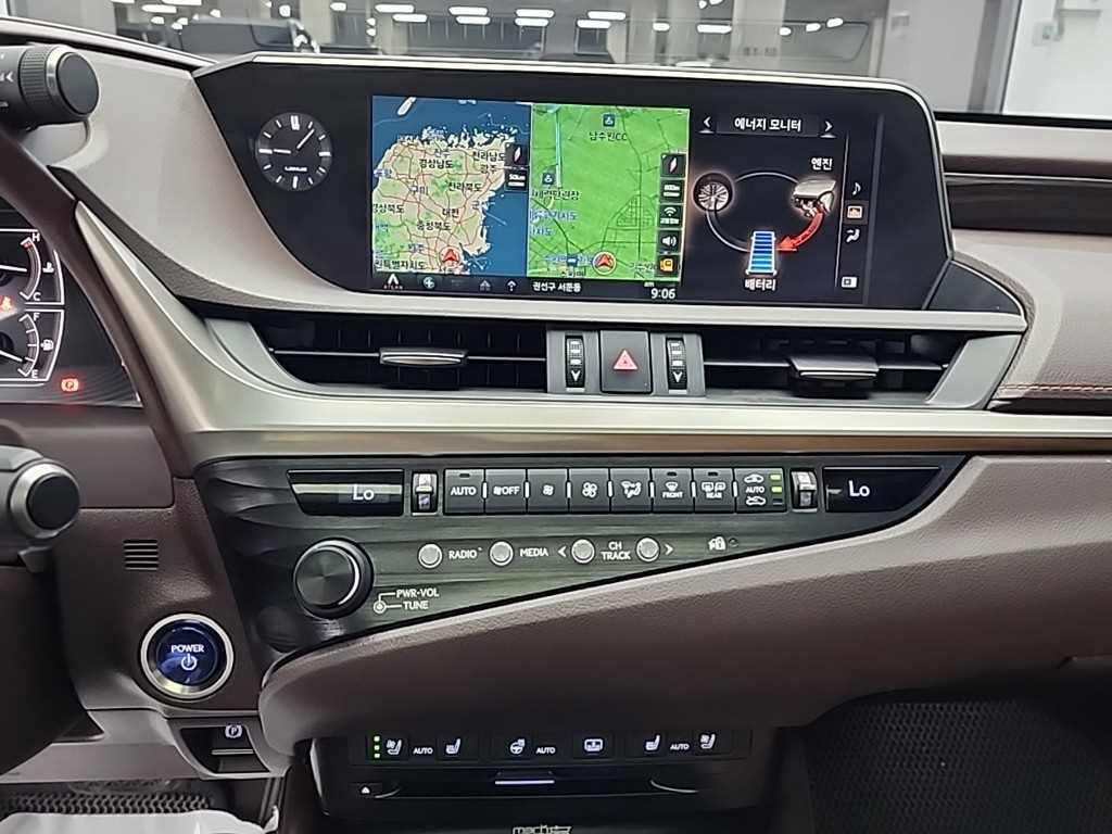 Lexus ES - Vista 10