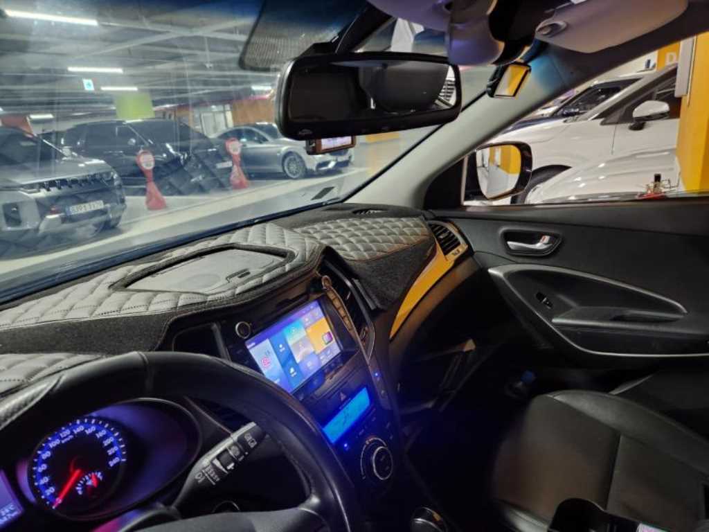 HYUNDAI Santa Fe - Vista 5