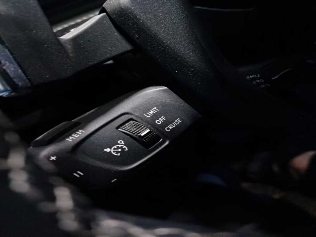 Peugeot 508 2019 Gris - Importación desde Corea - HF Imports Iquique - Foto 18