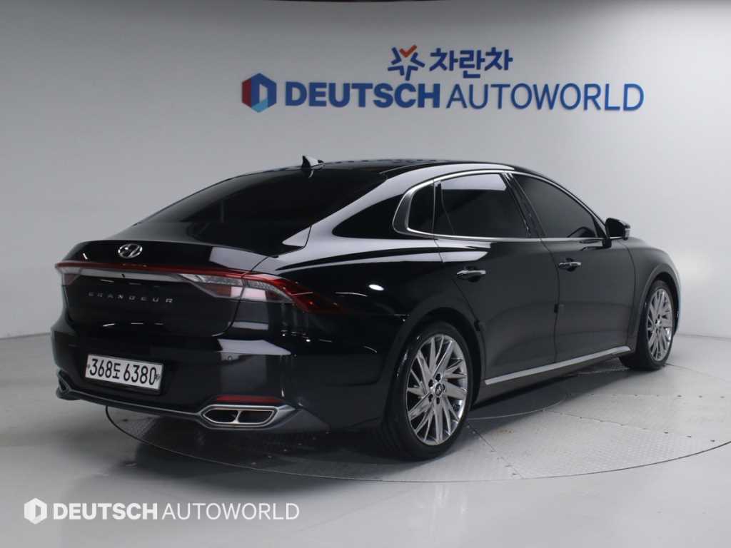 HYUNDAI Grandeur - Vista 2