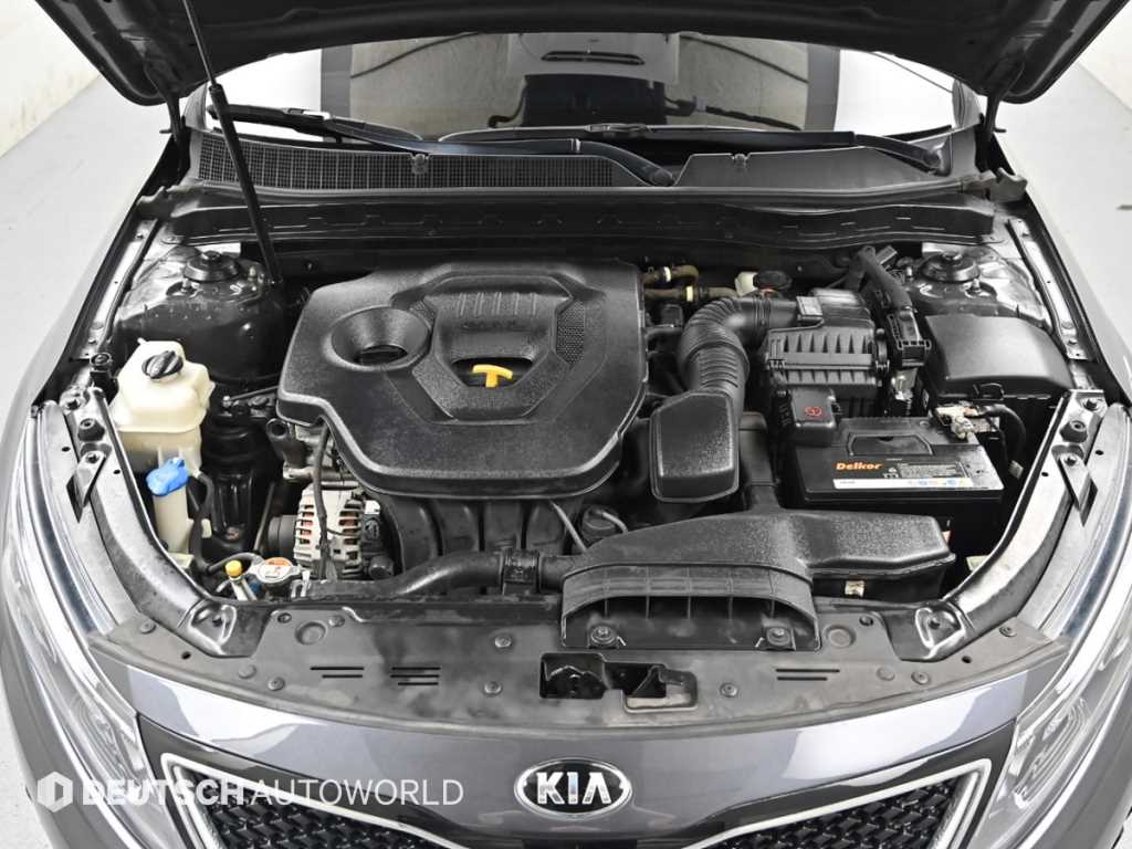 KIA K5 - Vista 6