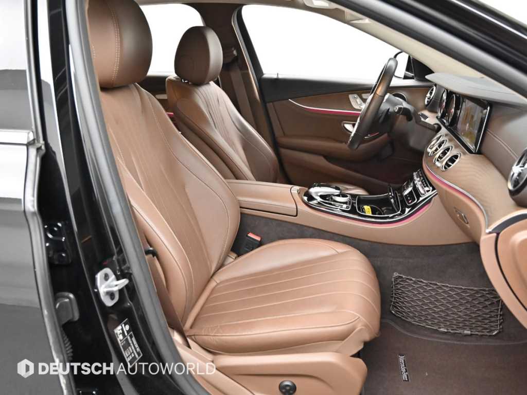 Mercedes Benz E class - Vista 10