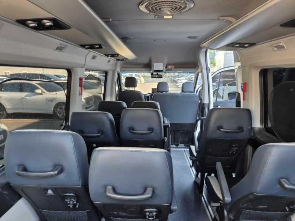 HYUNDAI Solati 2025 - Importación desde Corea - HF Imports Iquique - Foto 19