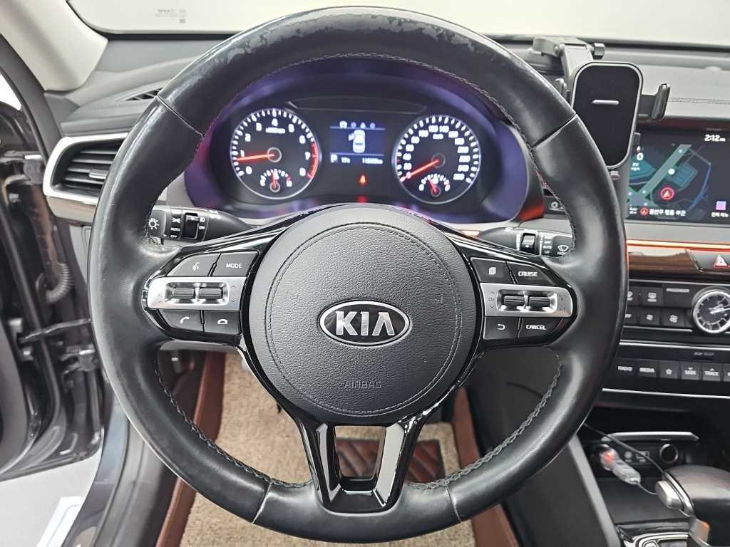 KIA K7 - Vista 9