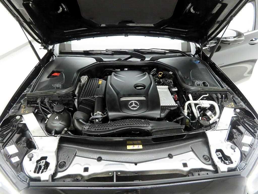 Mercedes Benz E class 2022 Negro - Importación desde Corea - HF Imports Iquique - Foto 20