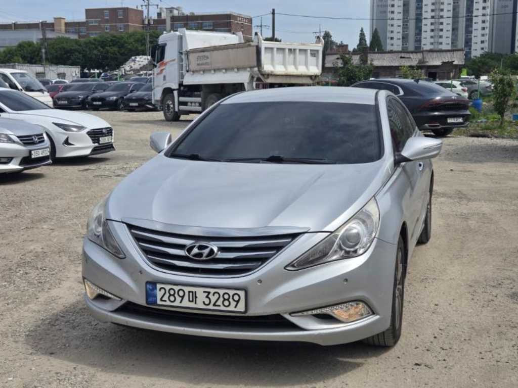 HYUNDAI Sonata 2013