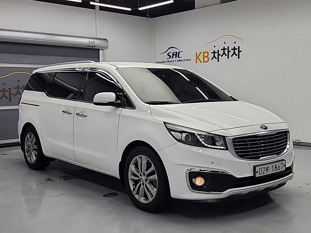 KIA Carnival - Vista 4