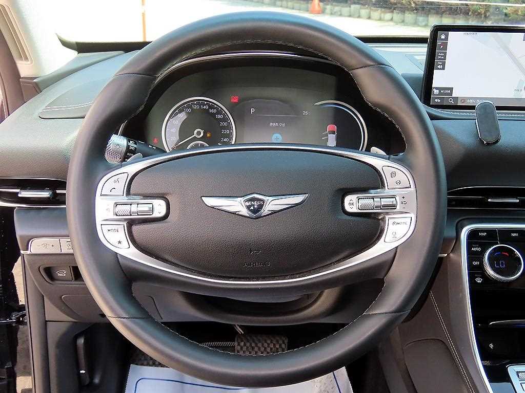 Genesis GV80 - Vista 8