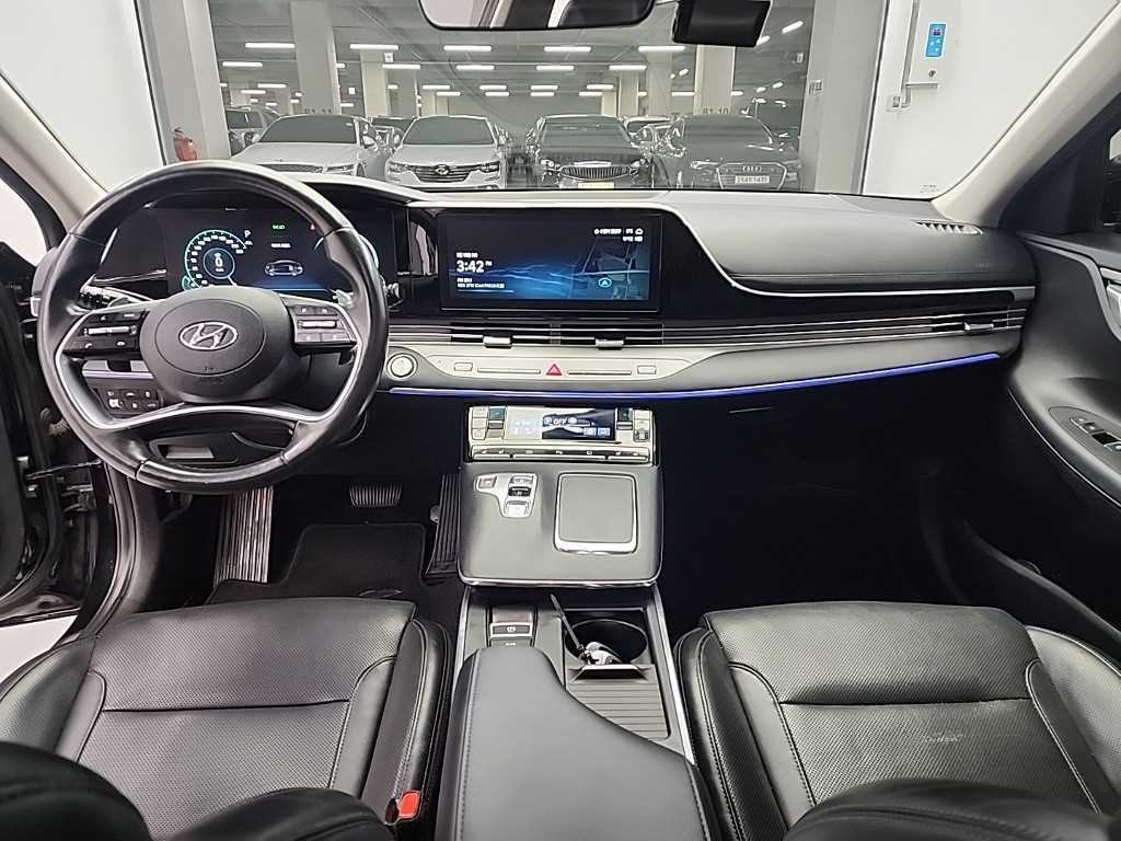 HYUNDAI Grandeur - Vista 7