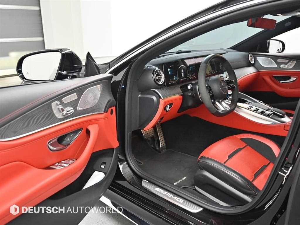 Mercedes Benz AMG GT - Vista 11