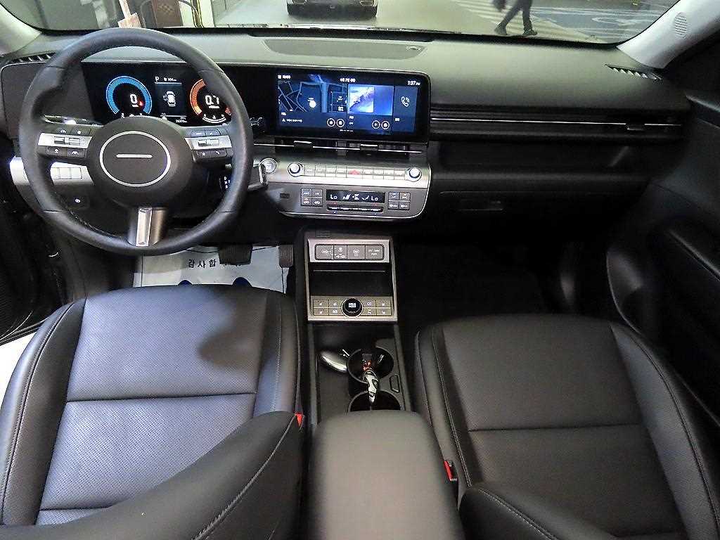 HYUNDAI Kona - Vista 10