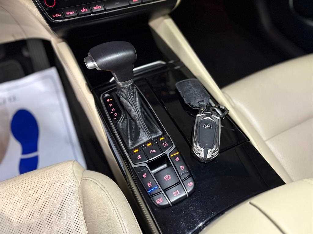 KIA K7 - Vista 11