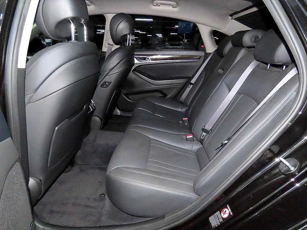 Genesis G80 - Vista 7