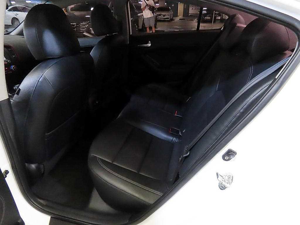 KIA K3 - Vista 7