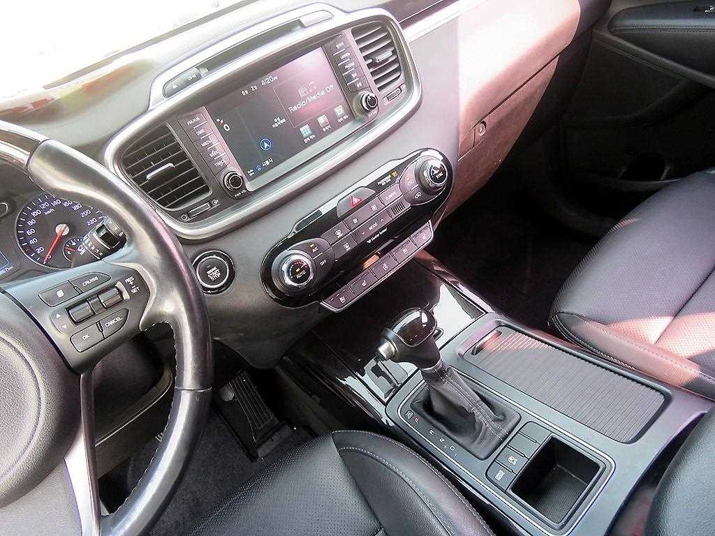KIA Sorento - Vista 12
