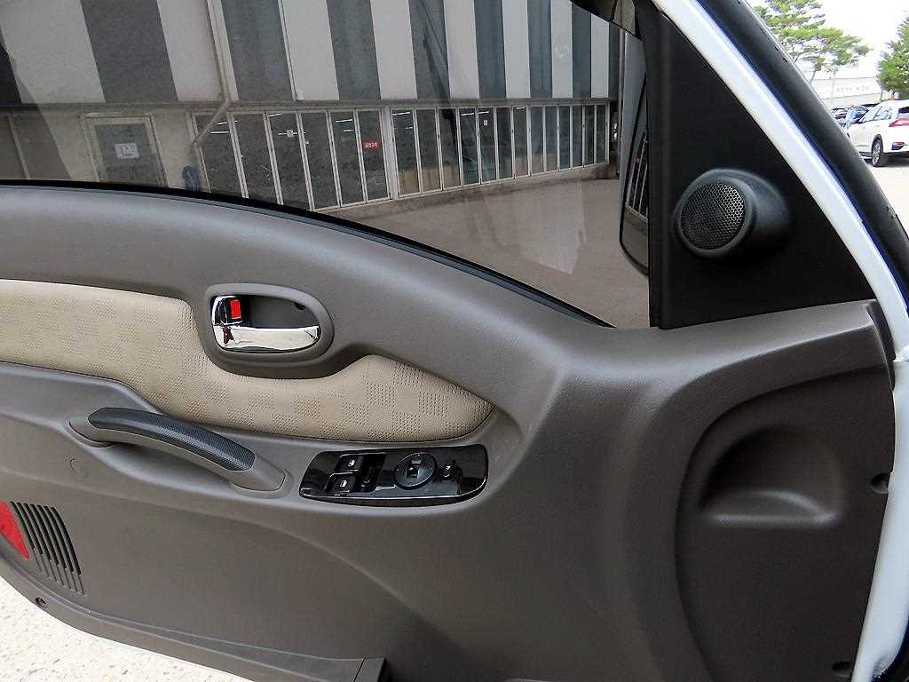 Small Truck Normal Box(Low Deck) - Vista 12