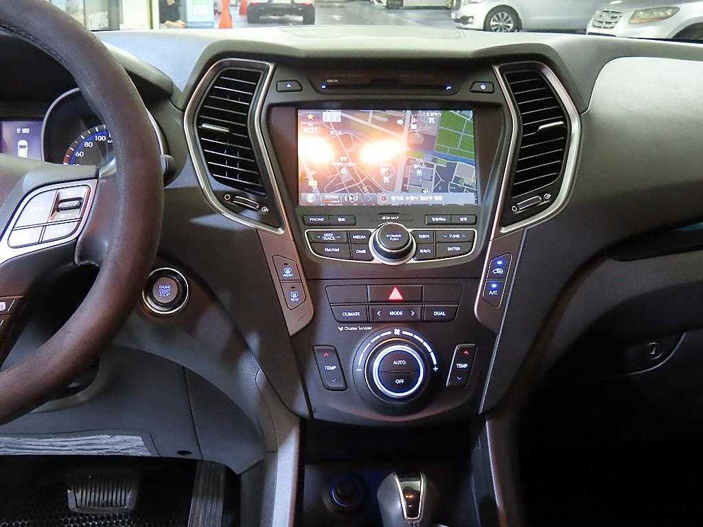 HYUNDAI Santa Fe - Vista 11