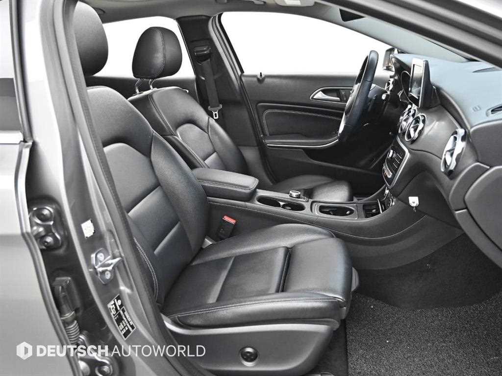Mercedes Benz GLA Class - Vista 10
