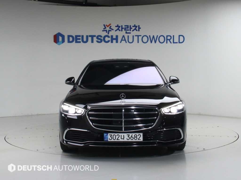 Mercedes Benz S Class - Vista 3