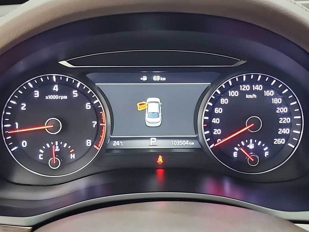 KIA K7 - Vista 6