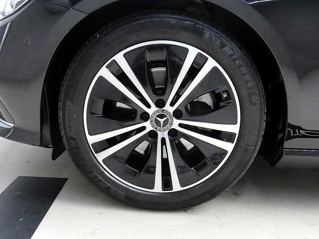 Mercedes Benz E class 2021 Negro - Importación desde Corea - HF Imports Iquique - Foto 20