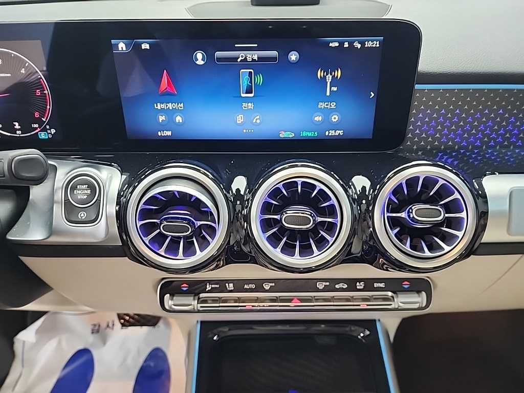 Mercedes Benz GLB Class - Vista 10