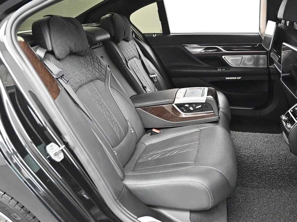 BMW 7 Series 2017 Negro - Importación desde Corea - HF Imports Iquique - Foto 13