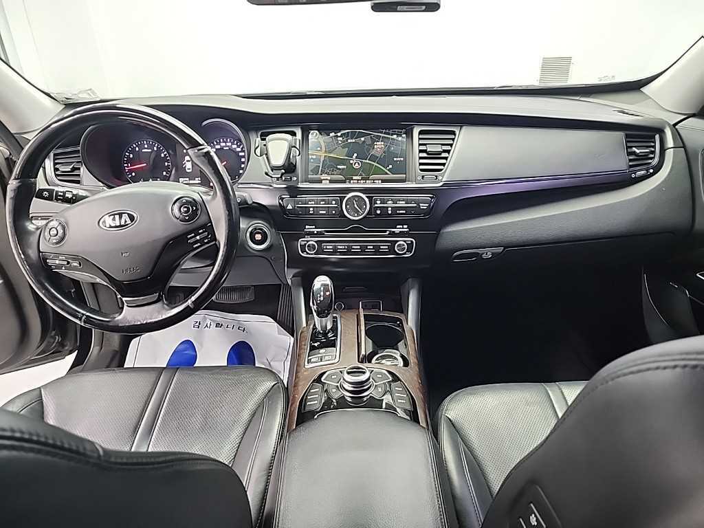 KIA K9 - Vista 7