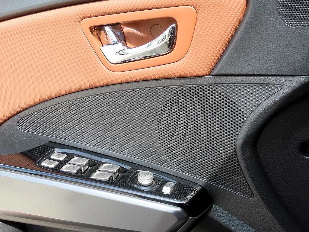 Ssangyong Tivoli - Vista 11