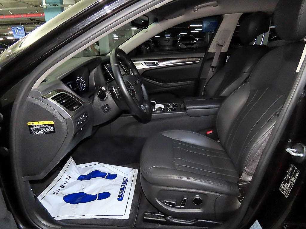 Genesis G80 - Vista 6