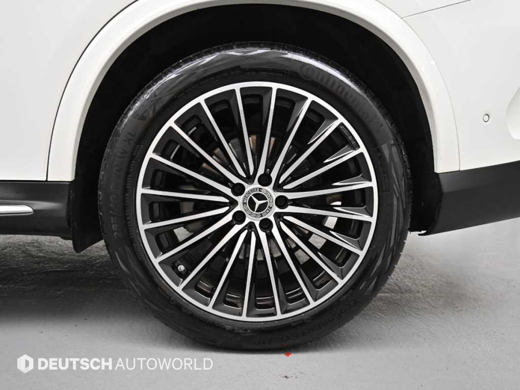 Mercedes Benz GLC Class - Vista 5