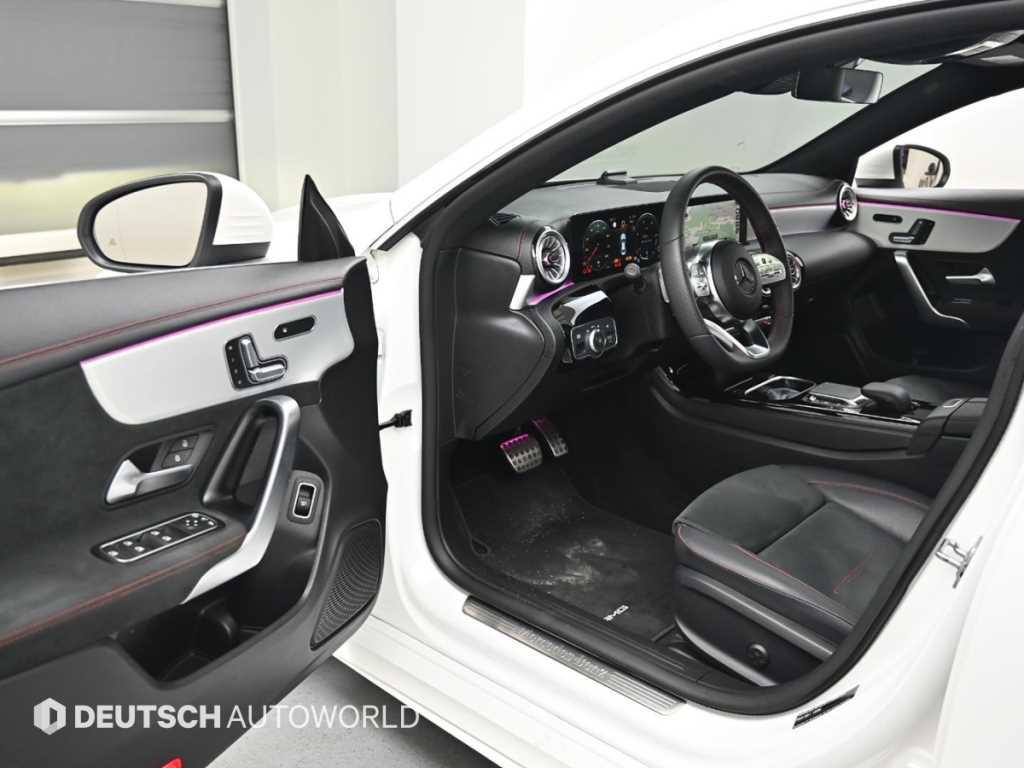 Mercedes Benz CLA Class - Vista 11