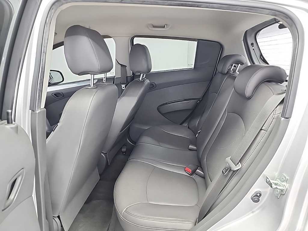 Chevrolet Spark - Vista 12