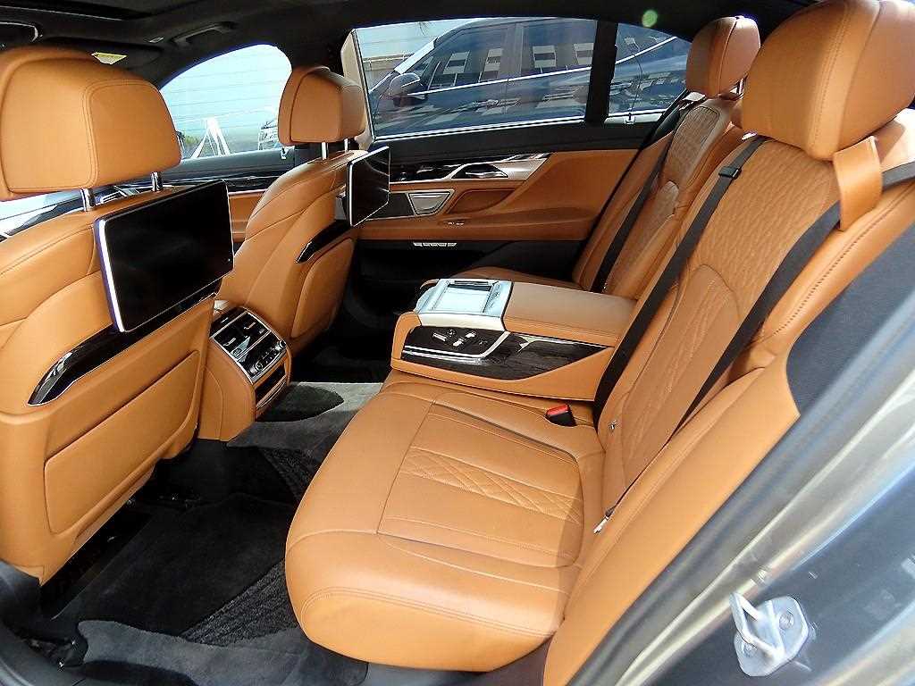 BMW 7 Series - Vista 6