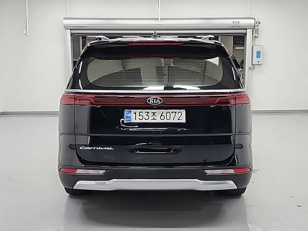 KIA Carnival - Vista 3