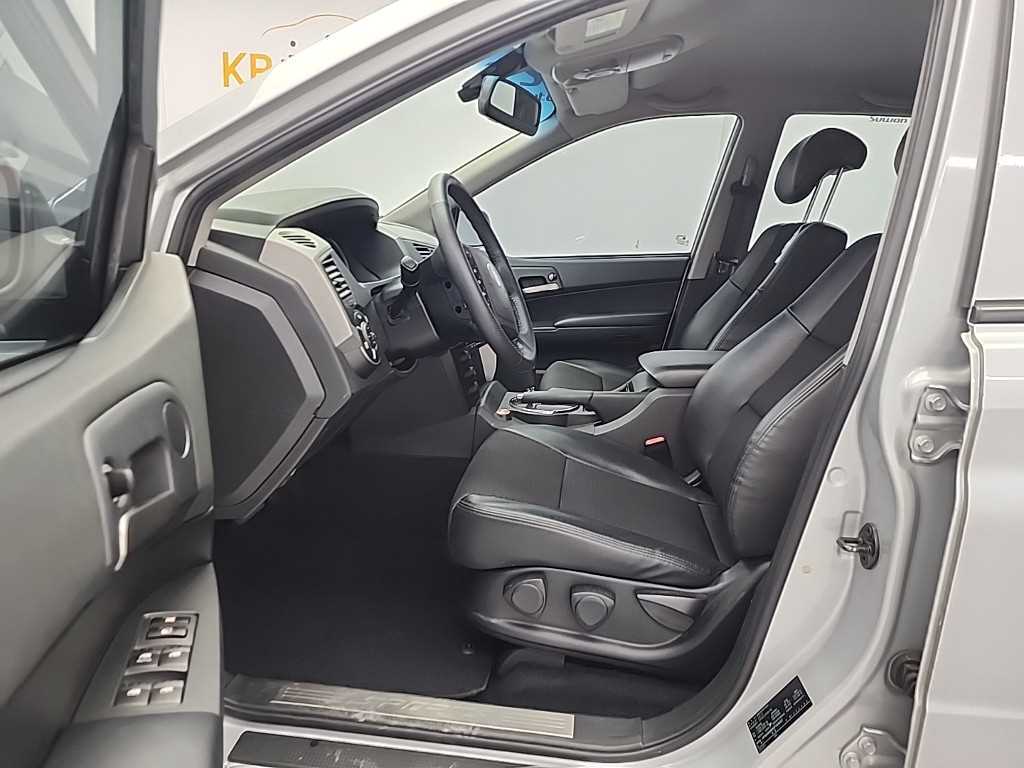 Ssangyong Korando - Vista 11