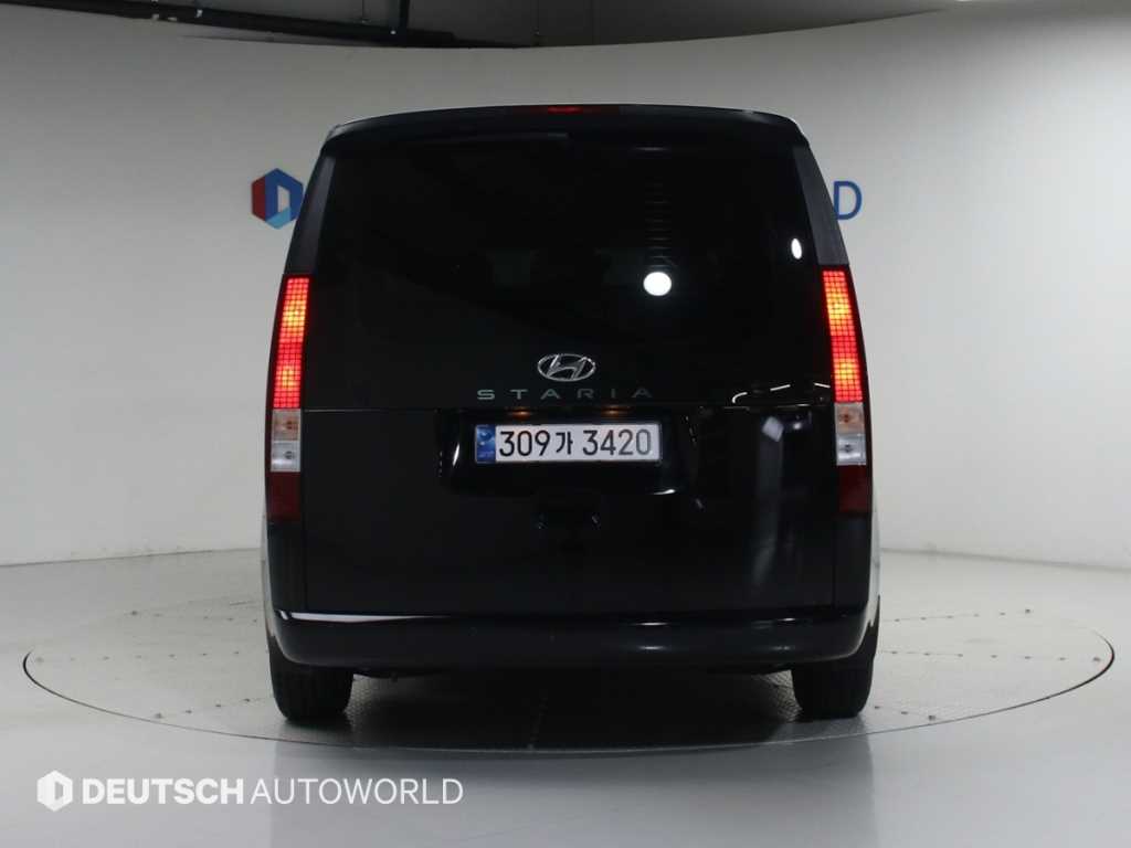 HYUNDAI Staria - Vista 4
