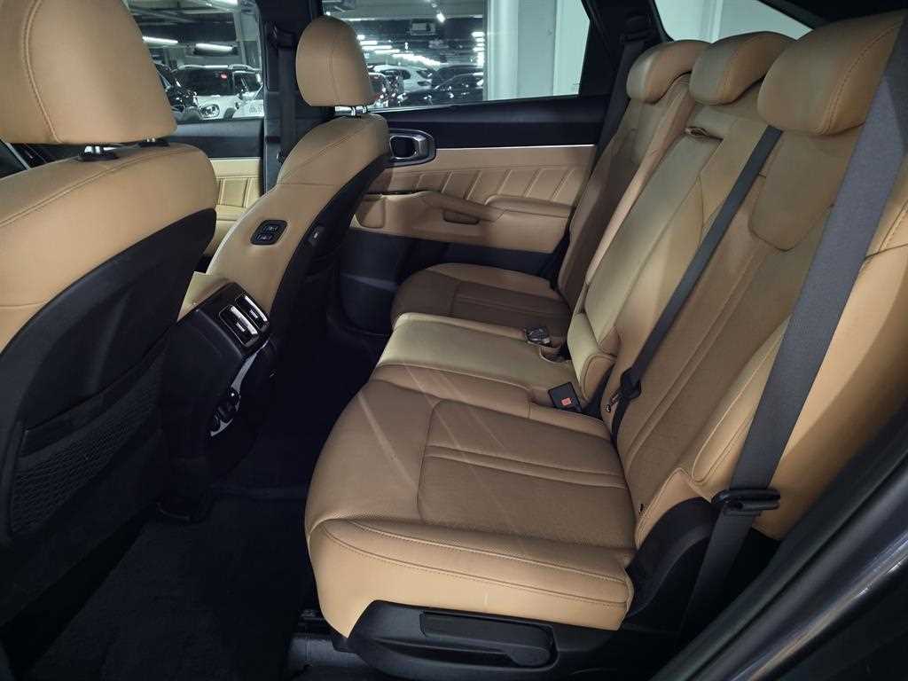 KIA Sorento - Vista 8
