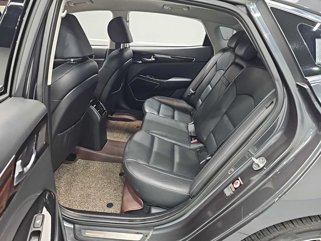 KIA K7 - Vista 12