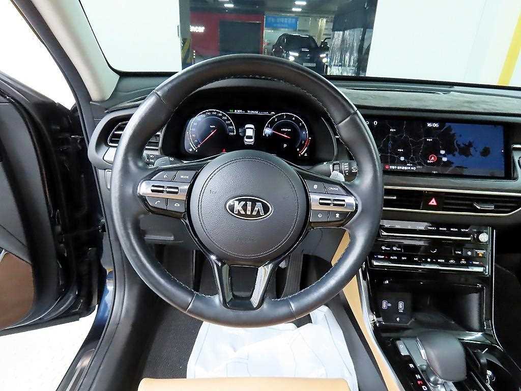 KIA K7 - Vista 9