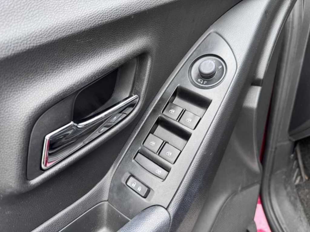 Chevrolet Trax - Vista 9