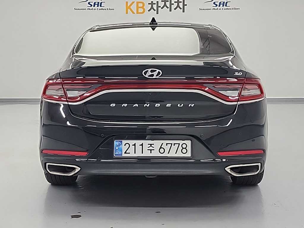 HYUNDAI Grandeur - Vista 3