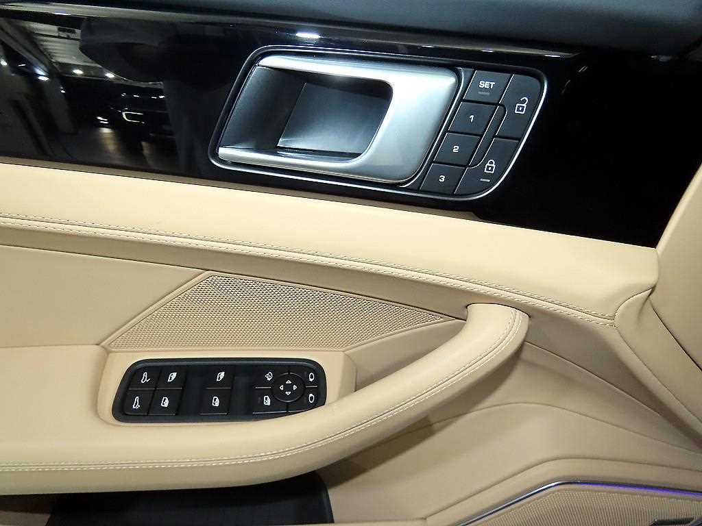Porsche Panamera - Vista 12